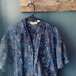Vintage Women’s Button Up Lg